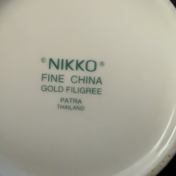 NIKKO Angel Mugs & Dessert Plates - Picture 2 of 2